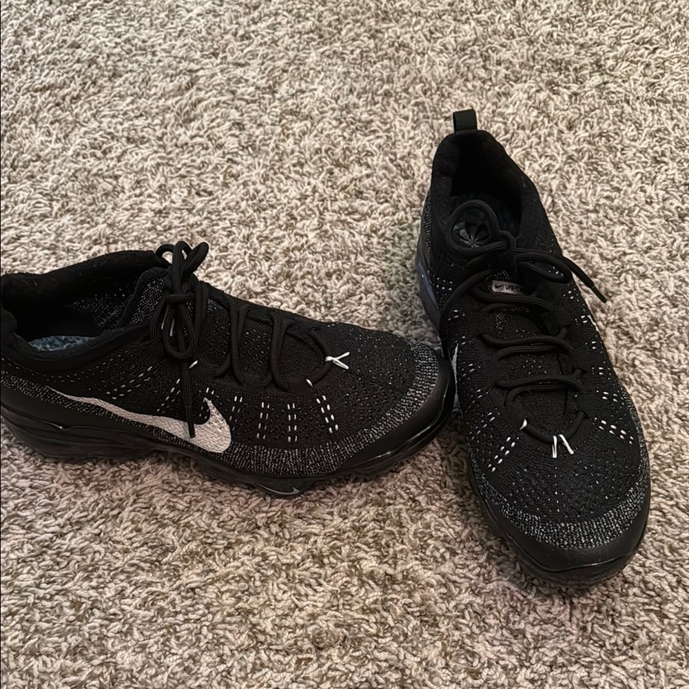 Nike Air VaporMax Flyknit Black Sneakers